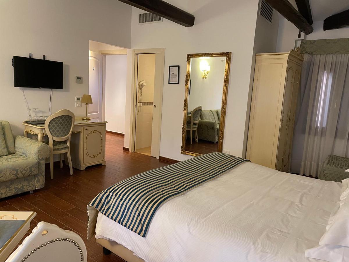 Lejlighed Rio Del Piombo Suites Venedig